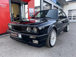 BMW 325iX 4WD