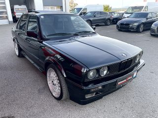 BMW 325iX 4WD