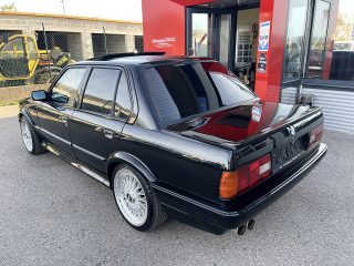 BMW 325iX 4WD