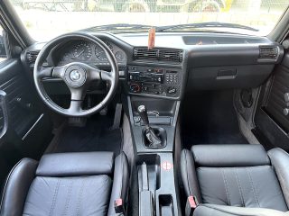 BMW 325iX 4WD