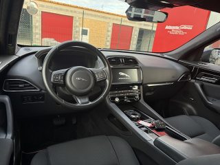 Jaguar F-Pace 20d AWD Pure Aut.