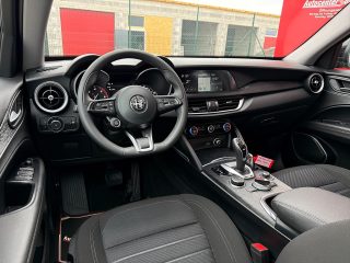 Alfa Romeo Stelvio Business 2,2 ATX RWD