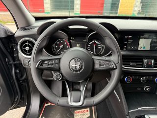 Alfa Romeo Stelvio Business 2,2 ATX RWD