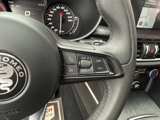 Alfa Romeo Stelvio Business 2,2 ATX RWD