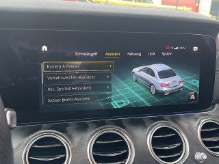 Mercedes-Benz E 220 d Aut. **ANGEBOT**