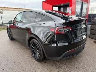 Tesla Model Y 75kWh RWD