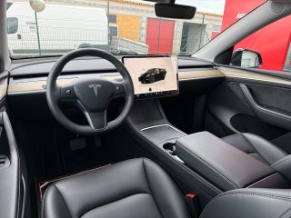 Tesla Model Y 75kWh RWD