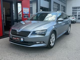 Skoda Superb Kombi 2,0 TDI Style DSG