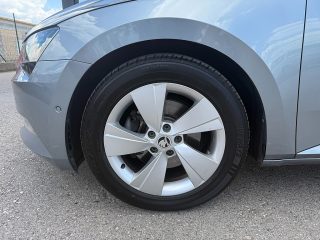 Skoda Superb Kombi 2,0 TDI Style DSG