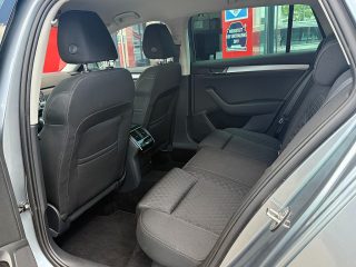 Skoda Superb Kombi 2,0 TDI Style DSG