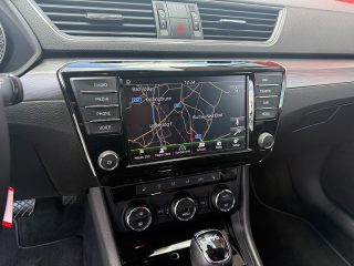 Skoda Superb Kombi 2,0 TDI Style DSG