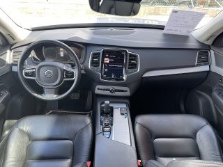 Volvo XC90 B5 AWD Momentum Pro