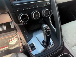 Jaguar E-Pace 2.0DI4 D180 R-Dynamic S AWD Aut.