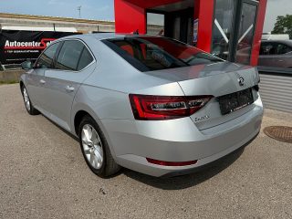 Skoda Superb 2,0 TDI Style