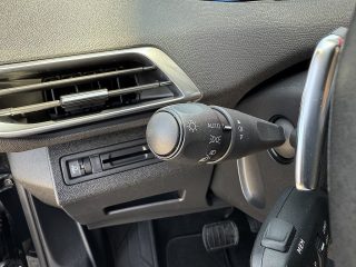 Peugeot 3008 BlueHDi 130 S&S EAT8 Active Pack