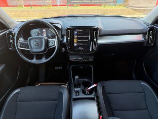 Volvo XC40 D4 Momentum AWD Geartronic