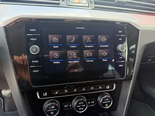 VW Passat Variant Business 1,5 TSI