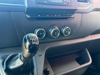 Renault Master L2H2 3,5t dCi 135 **mit Fahrzeugeinrichtung**