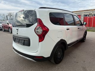 Dacia Lodgy Blue dCi 115 S&S Stepway