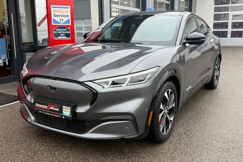 Ford Mustang Mach-E AWD Elektro Extended Range