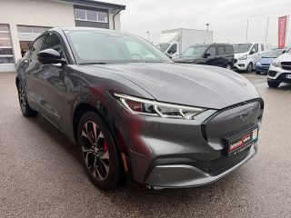 Ford Mustang Mach-E AWD Elektro Extended Range