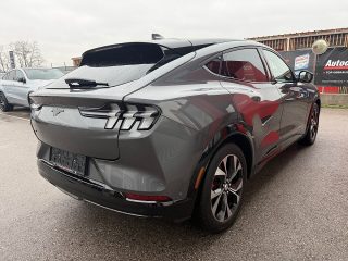 Ford Mustang Mach-E AWD Elektro Extended Range